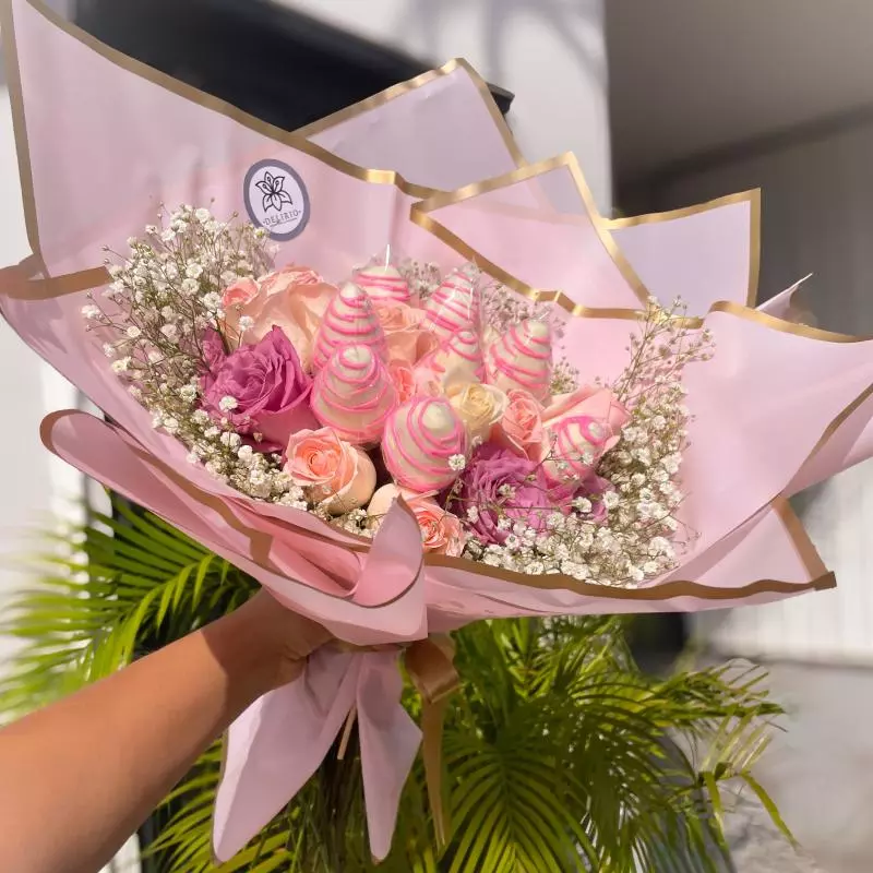 Bouquet Rosas y fresas