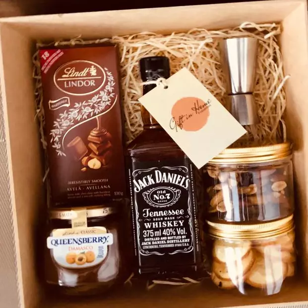 CESTA DE WHISKY ELEGANCE