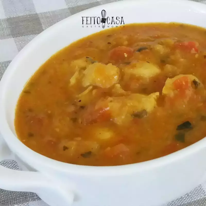 Cubinhos de frango ao curry