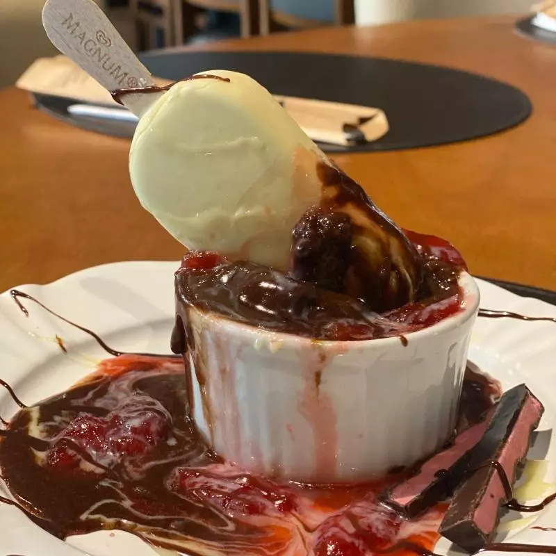 Grand Gateau de Morango Sensação