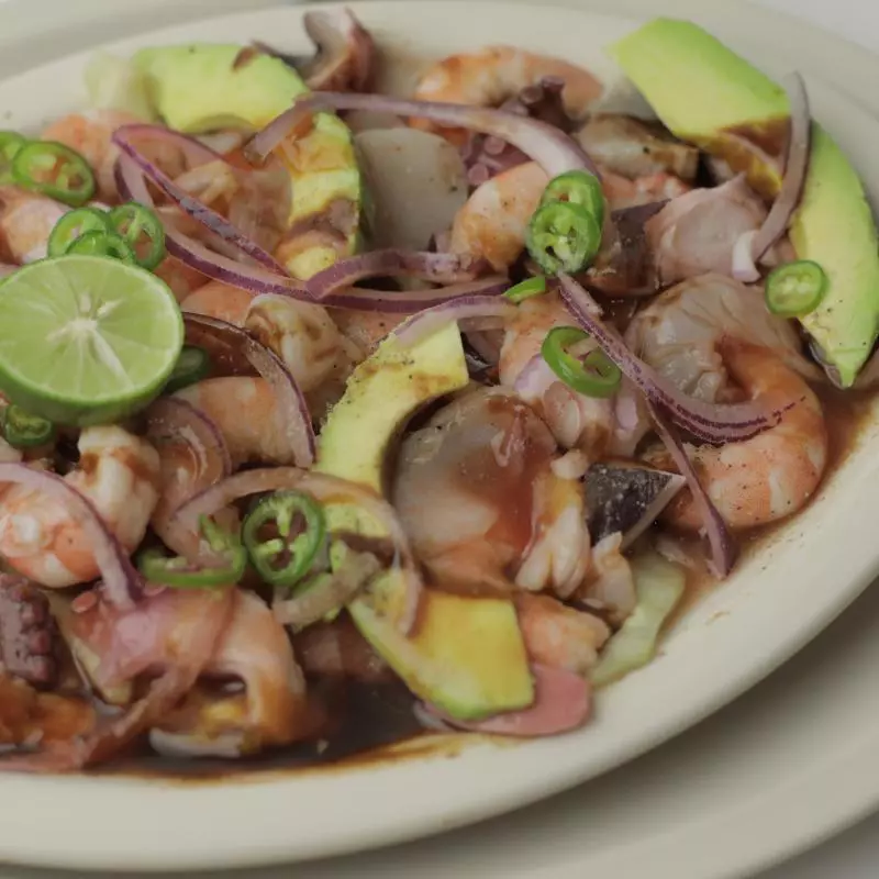 Aguachile con camaron cocido