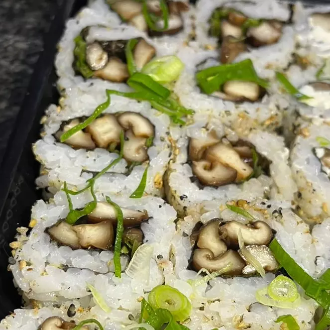 Uramaki de shitake