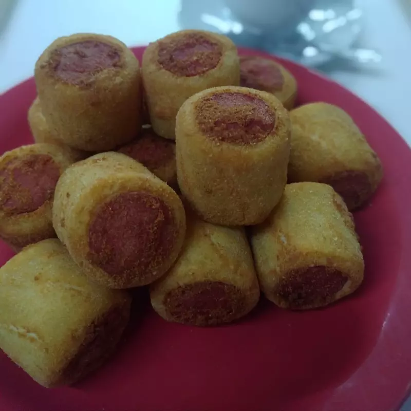 Mini enroladinho de salsicha