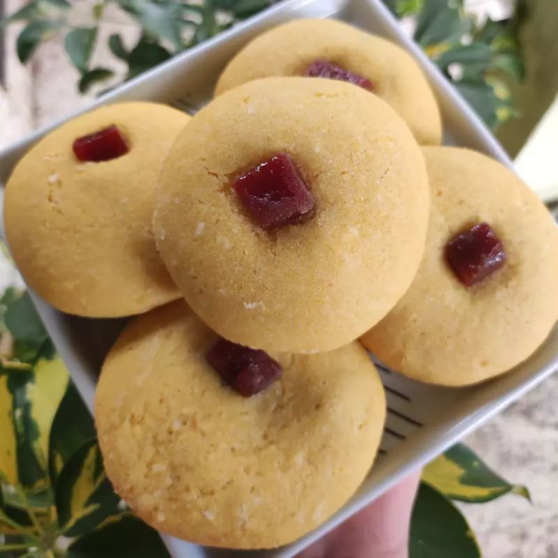 Broa recheada com goiabada