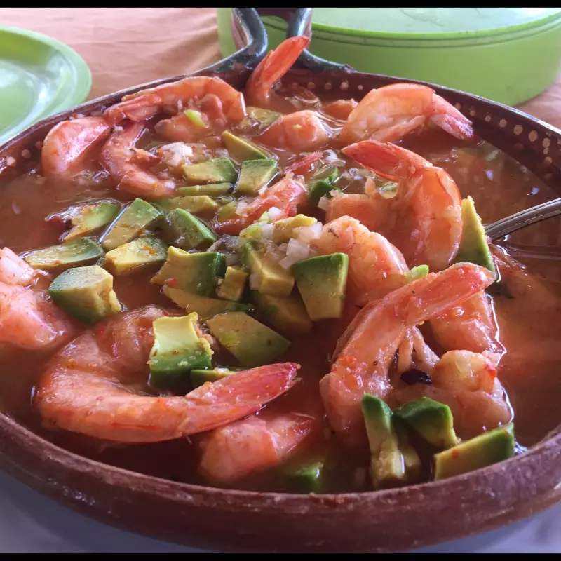 CALDO DE CAMARONES