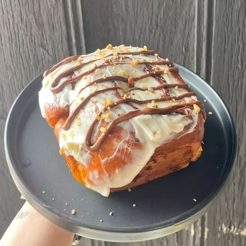 MEGA ROLL