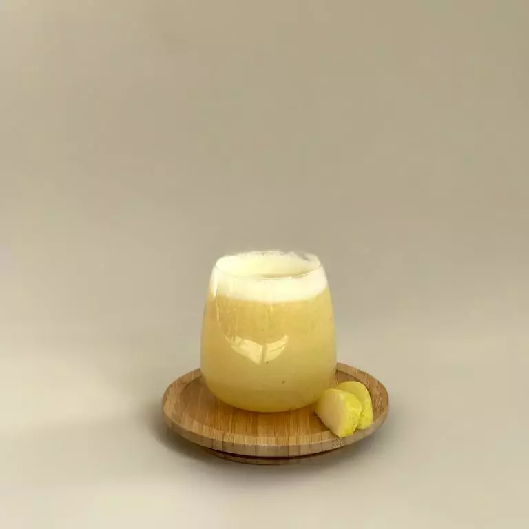 JUGO MANZANA NATURAL. 16 0Z