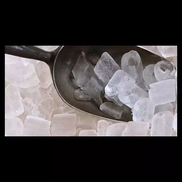 Gelo em Cubos