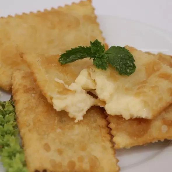10 Pastéis de Queijo