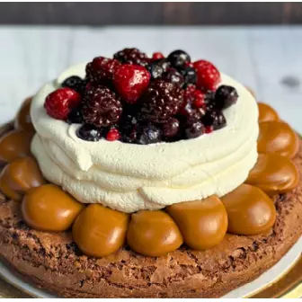 Torta oxford con frutos rojos