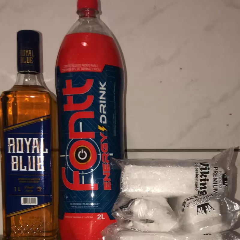 Combo aperitivo Whisky Royal Blue 1l