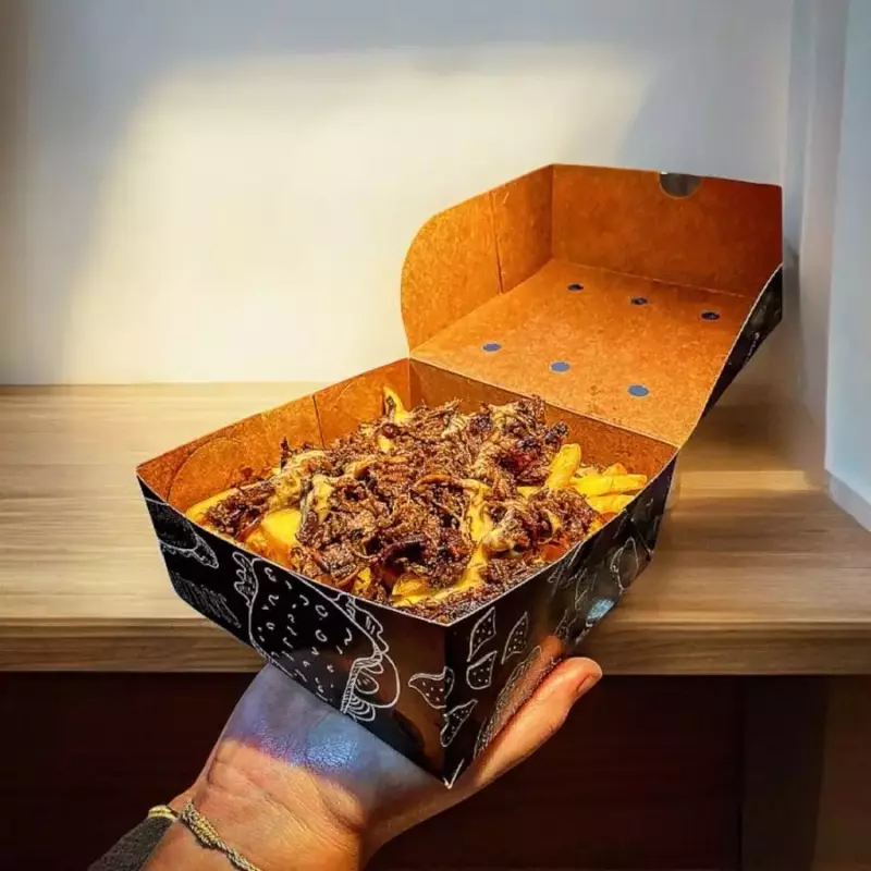 Batata frita com costela e Cheddar