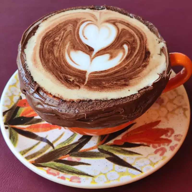 Cappuccino de Nutella com avelã