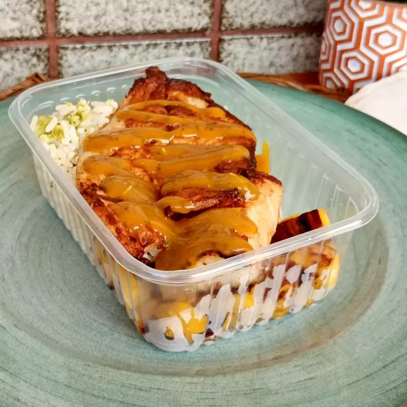 Tilápia mostarda e mel com banana