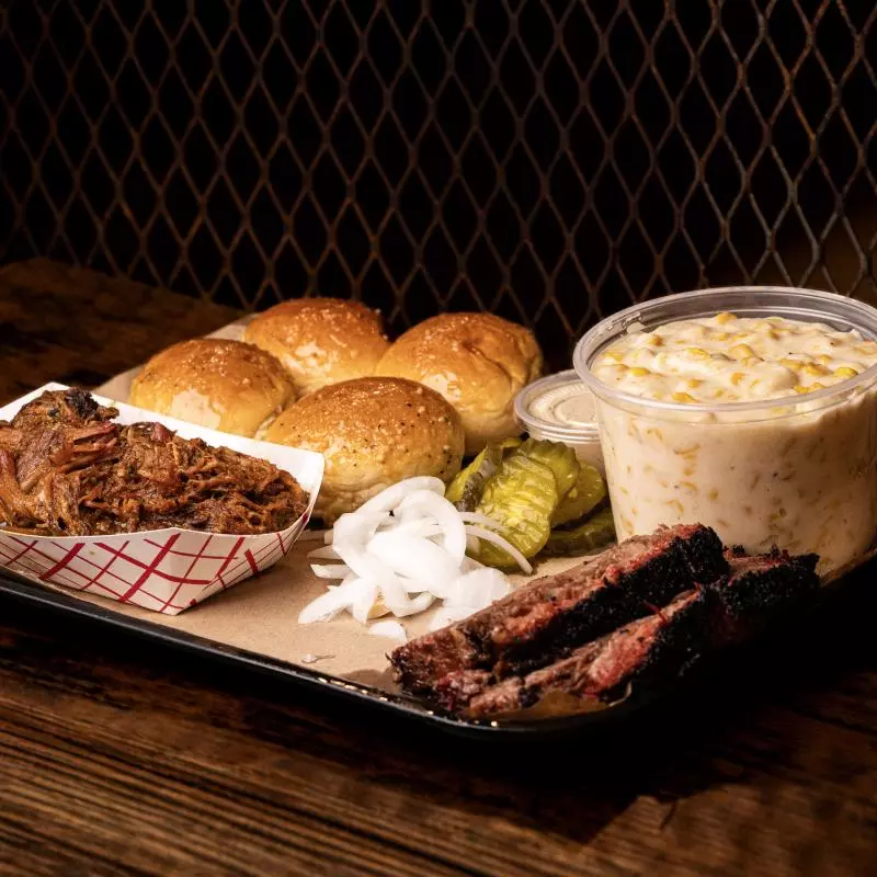 SMOKE HOUSE LUNCH (3 PERSONAS)