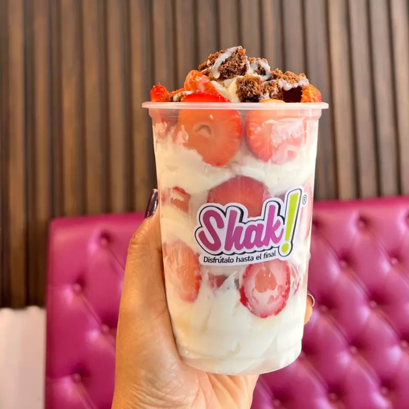 Fresas con Crema y Brownie