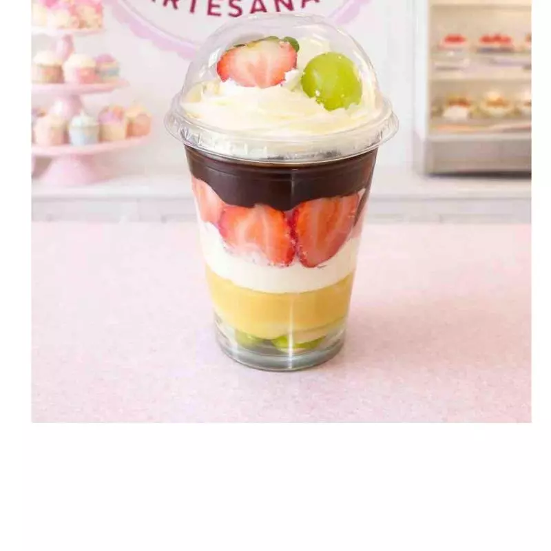 Copo Bombom de Uvas e Morango