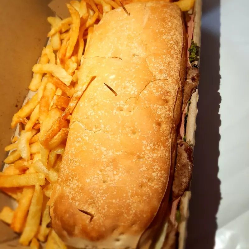 Sándwich de lomo criollo