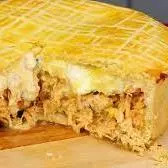 Empadão de frango com catupiry