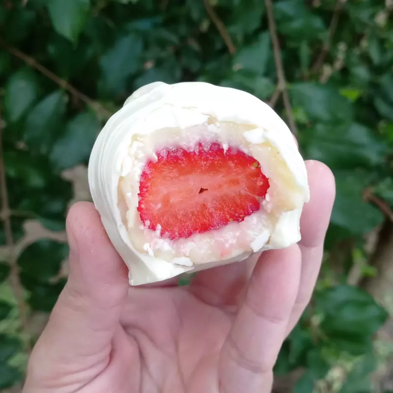 Bombom de Morango Choc Branco