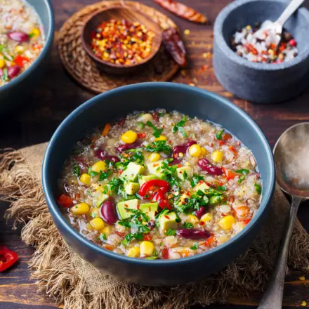 Sopita de Vegetales con Quinoa