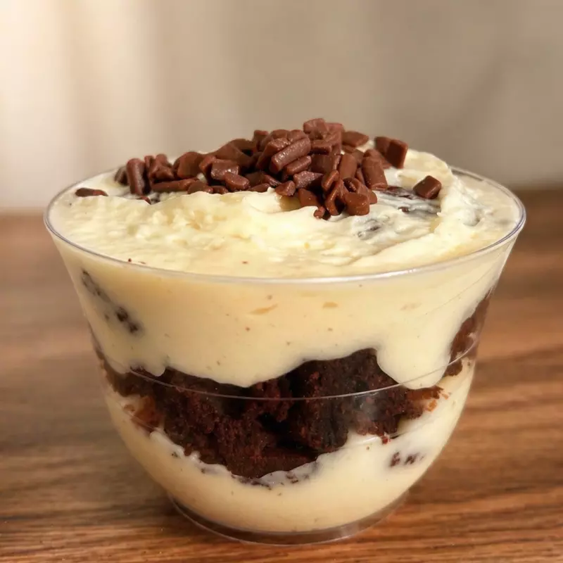 Supreminho de brownie com ninho