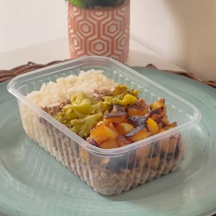 Carne Moida com Banana e brocolis