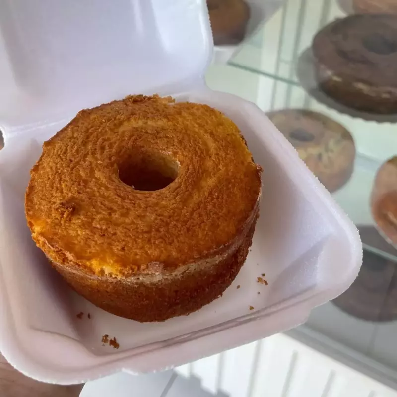 Mini fofo amanteigado 2 fatias.