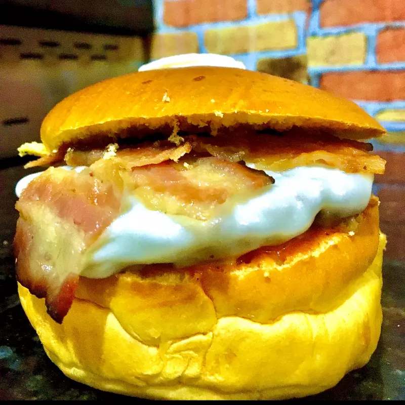 CRAZY IN BURGER