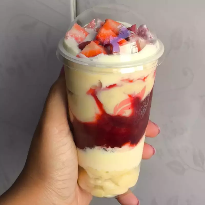 Copo Explosão de Morango