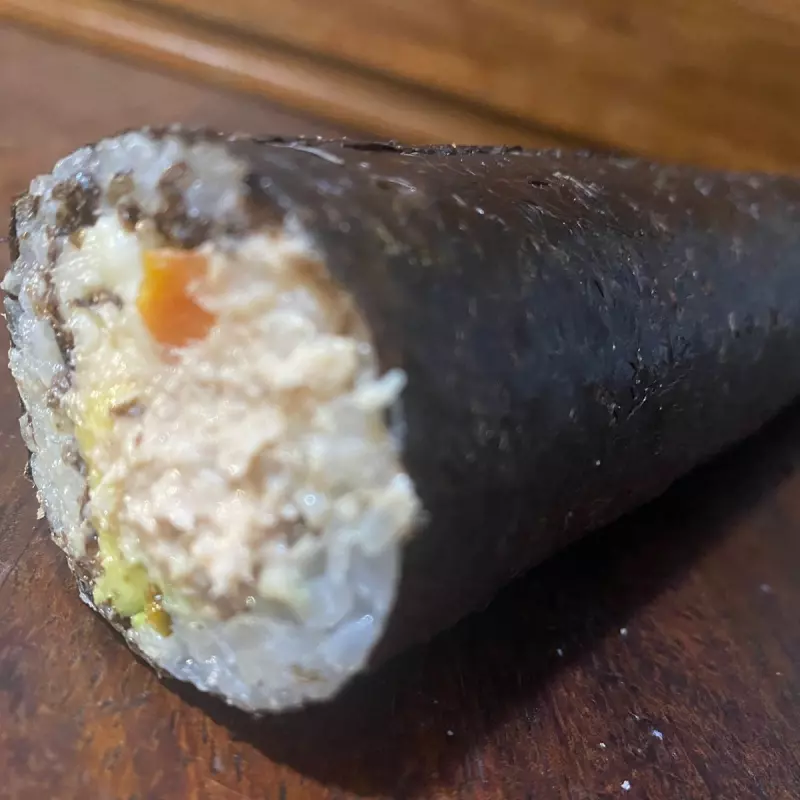 Handroll de Atun Frio