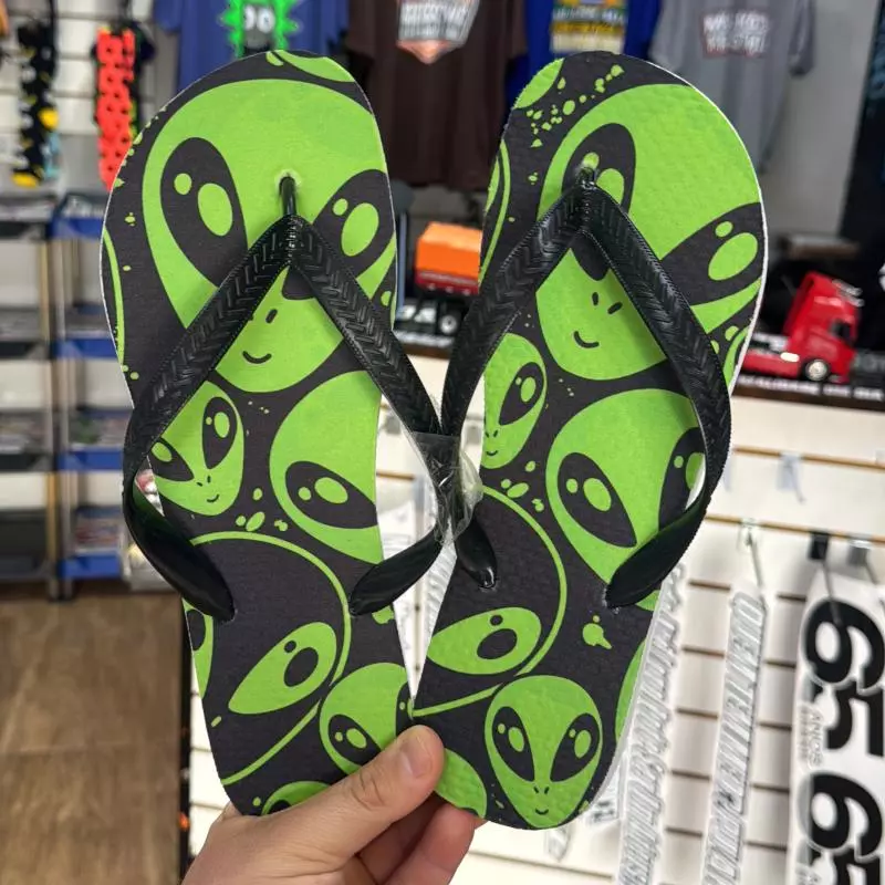 CHINELO ALIENÍGENA