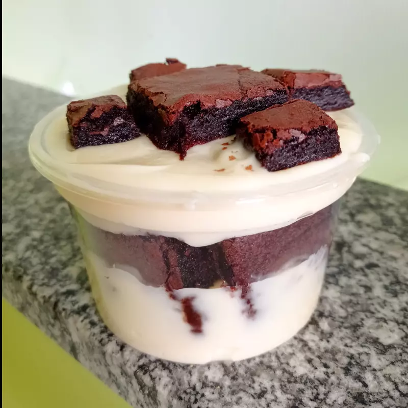 Brownie no Pote com Creme de Ninho