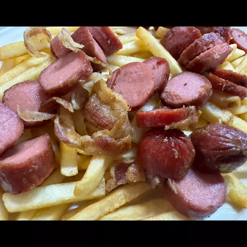 Salchipapas
