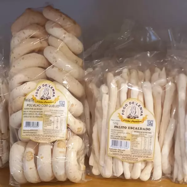 BISCOITO DE POLVILHO FOGÂO A LENHA