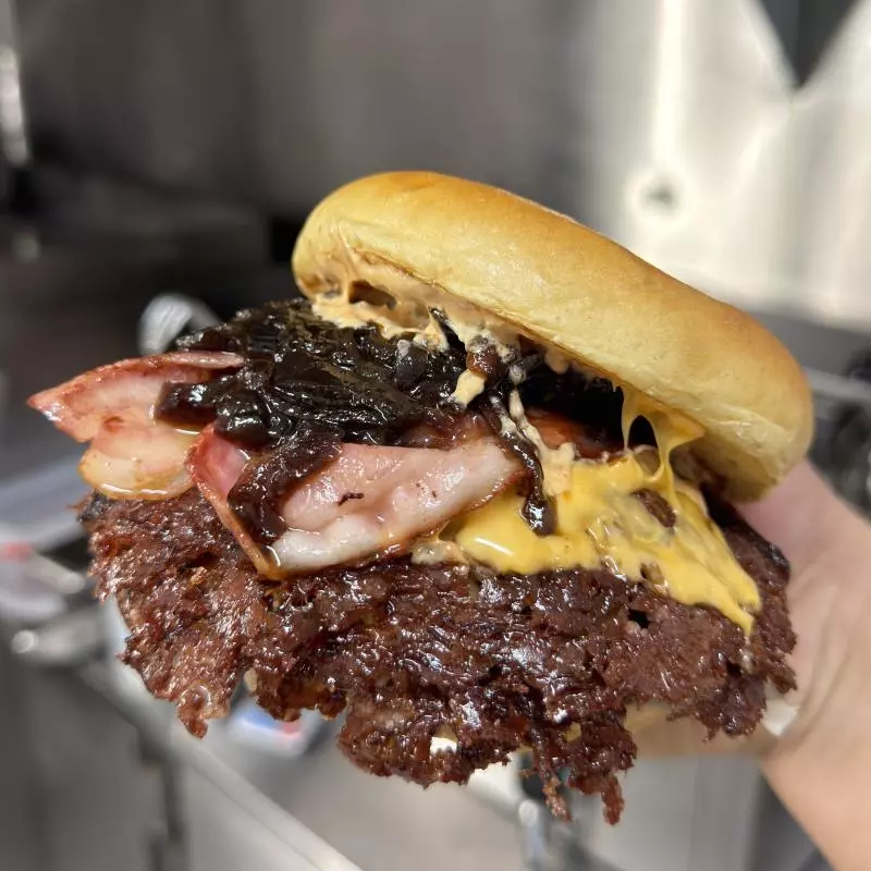 SMASH BACON CHEESEBURGER + BATATA