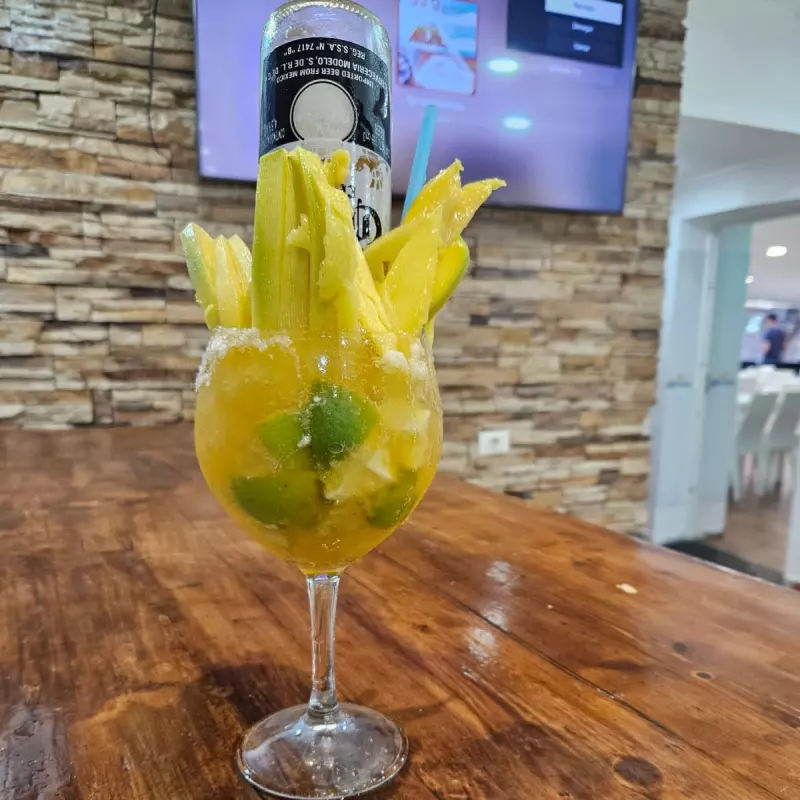 MICHELADA con mango