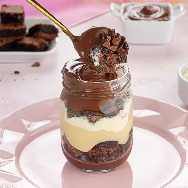 Brownie no Pote Ninho e Nutella