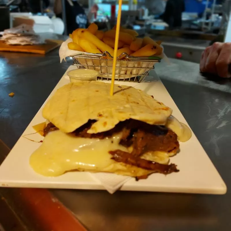 GRAN CHURRASCA MECHADA LUCO SILVIA VARAS