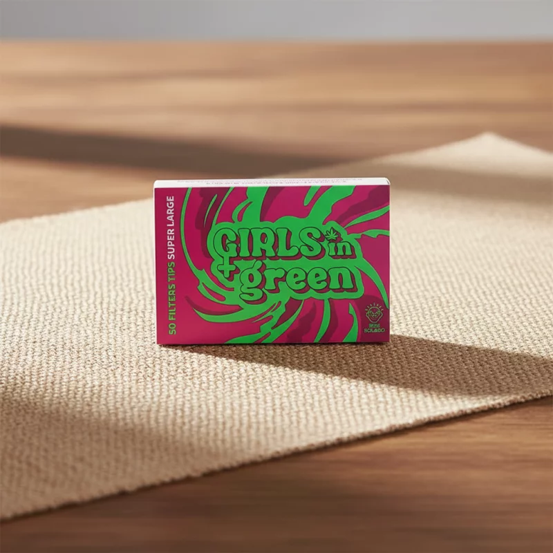 Piteira Girls in Green Super large