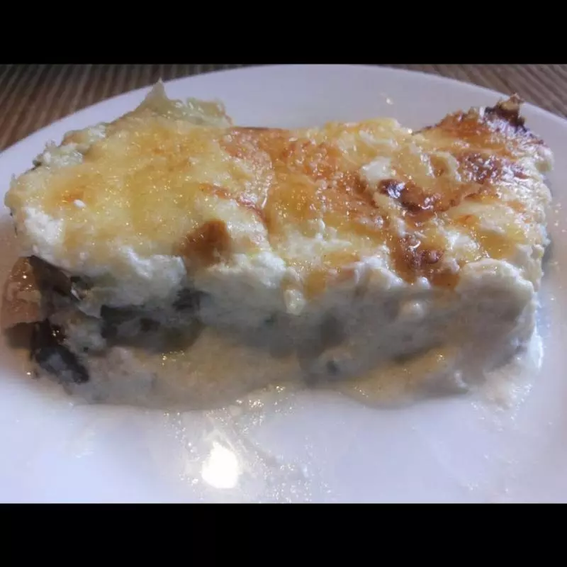 Lasanha de berinjela com molho branco 850g