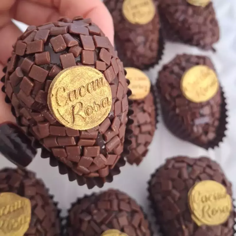 Mini Coxinha de Brigadeiro c/Morango