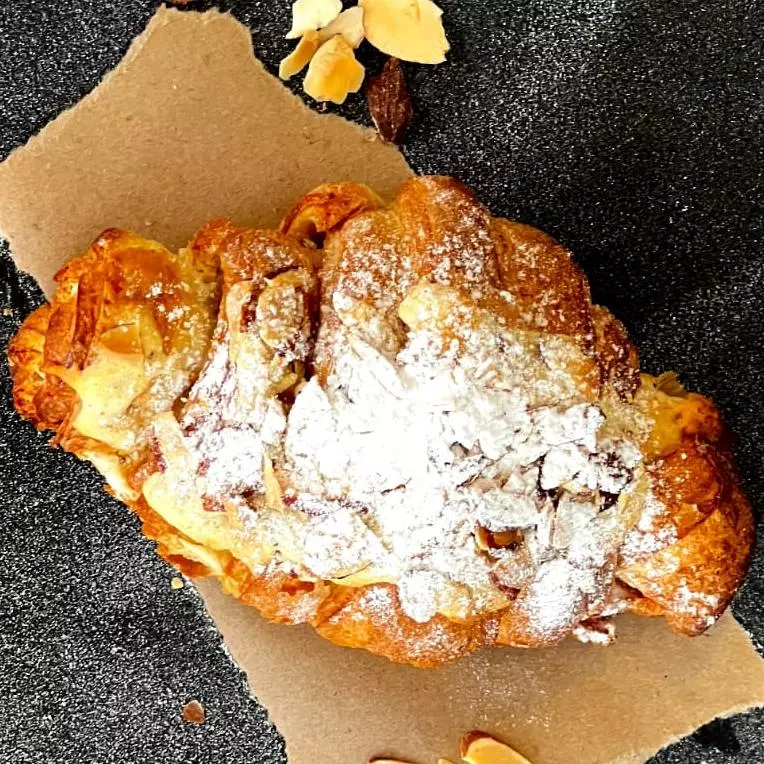 Croissint de Almendras