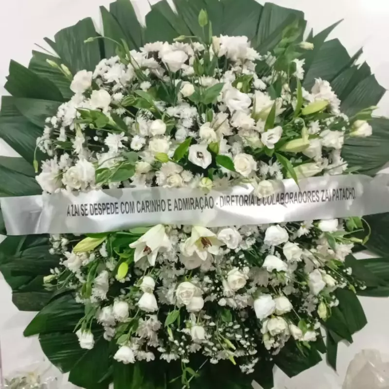 Coroa Mix- lírio, roas e lisianthus.