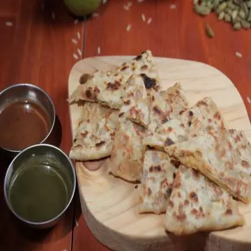 ALOO MUTTER PARATHAS