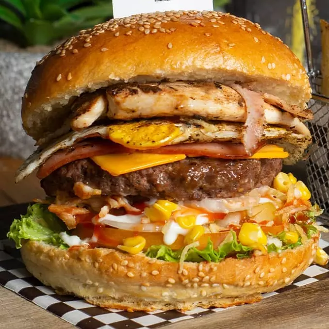 HAMBURGUESA MIXTA