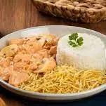 3ª Opção-Strogonoff de frango