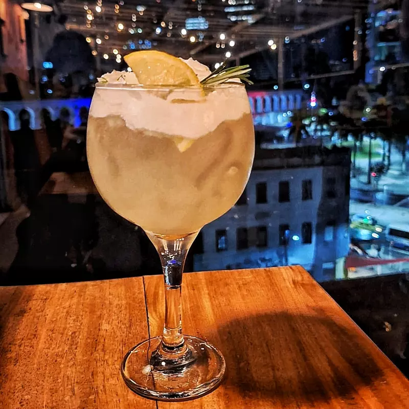 Foam Ginger & Tonic