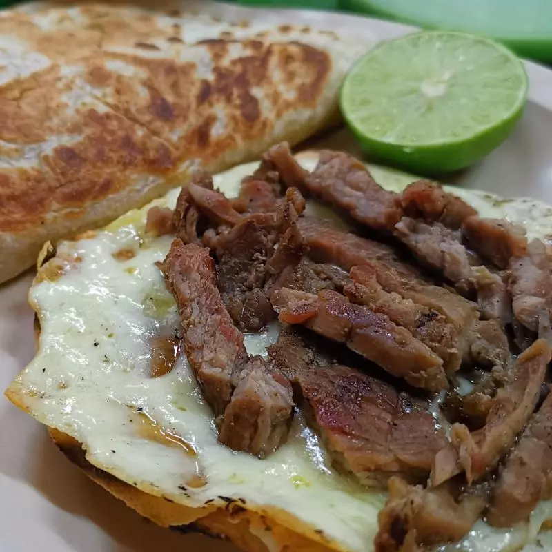 Taco Encostrado de Maiz