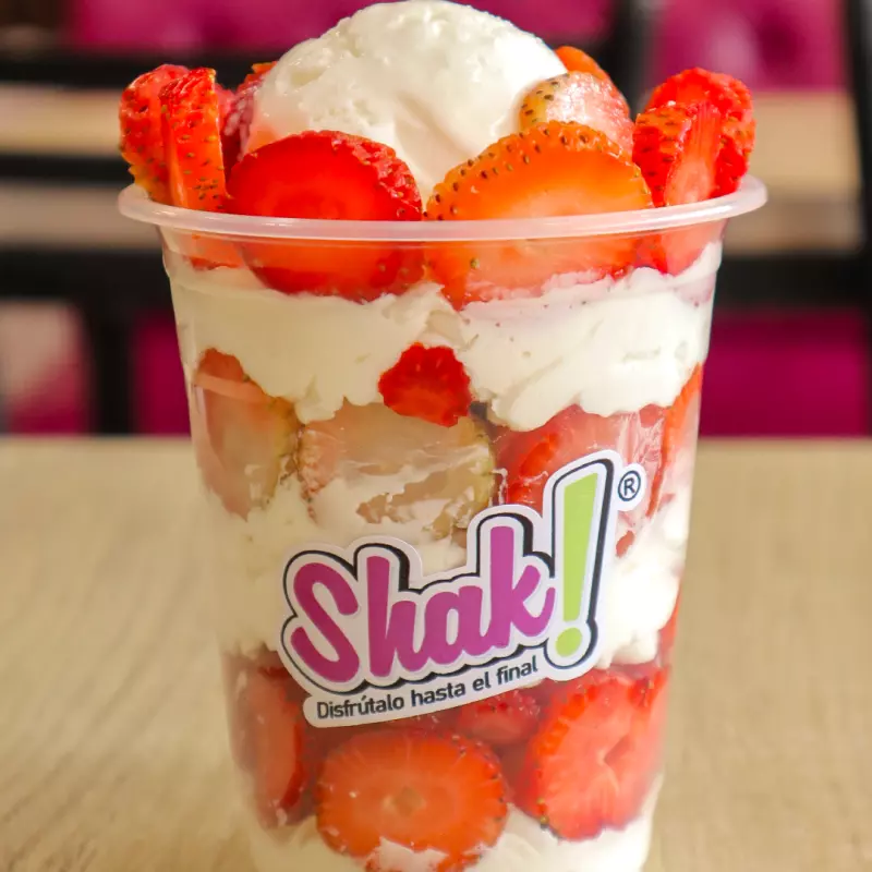 Fresas con Crema y Helado